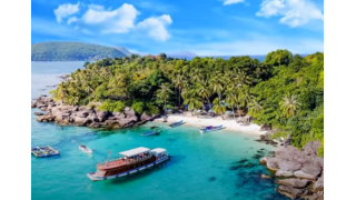 Top 11 bãi biển đẹp nhất Việt Nam